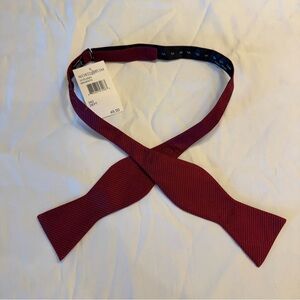 Nordstrom Men’s Maroon bow tie, 100% silk, one size, NWT